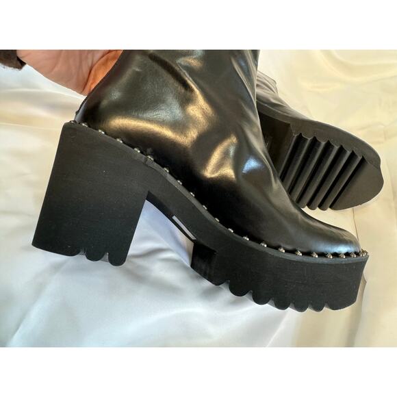 NWT Palomitas by Paloma Bascelo Black Boots / Booties (7) 37.5 
Pewter Studding - Picture 6 of 9